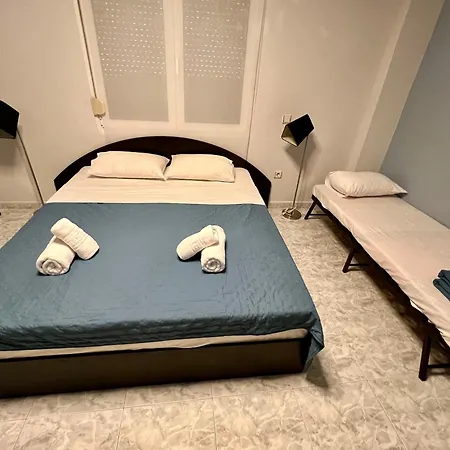 Pelekan And Afroditi 31 * Pefkochori