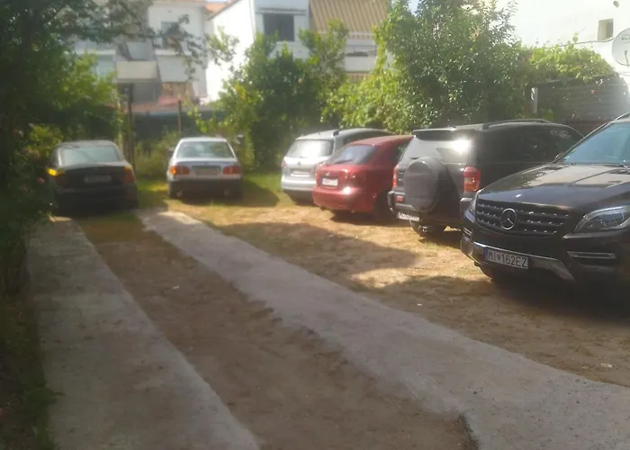 Pelekan And Afroditi 31 * Pefkochori